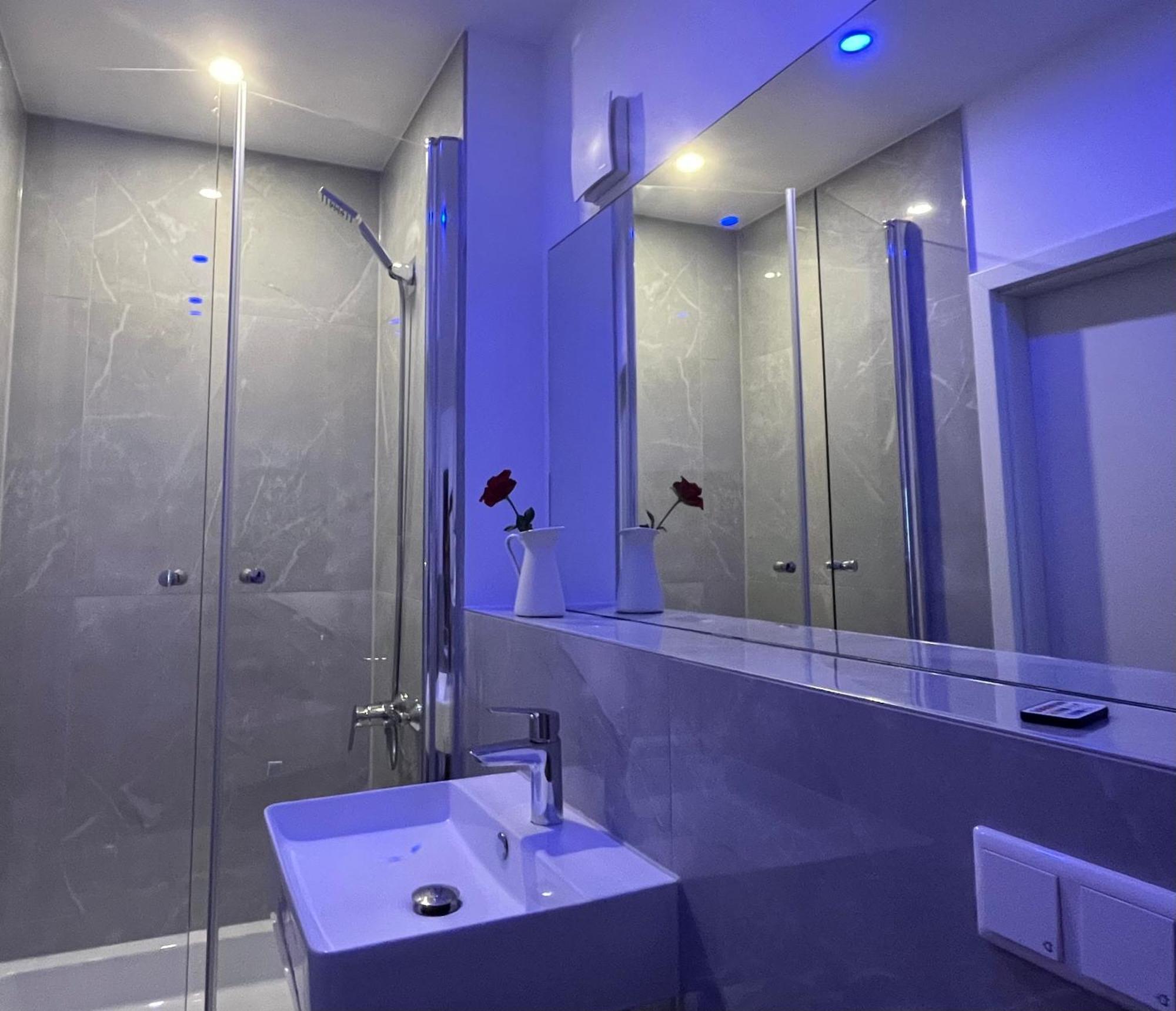 Comfort Double Room with Private Bathroom